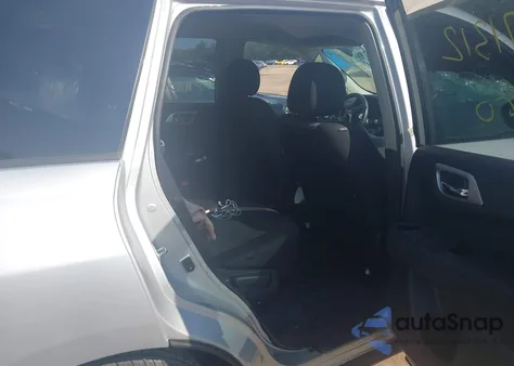 2017 Nissan Pathfinder Sv z USA, uszkodzony, nr VIN 5N1DR2MNXHC668256